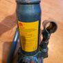 3 Tonne Bottle Jack Image 3