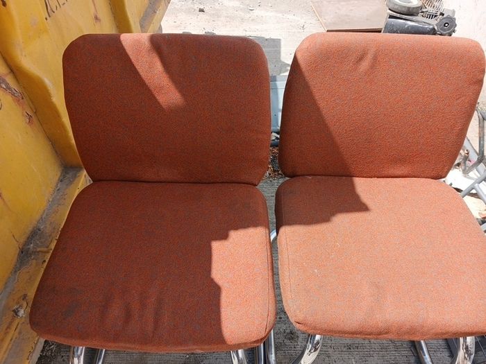10 chairs