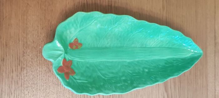 1930 Beswick Ware England Lettuce Leaf Serving Bowl Dish Plate Barbeques Parties