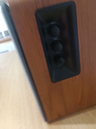 Edifer R1280T speakers