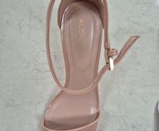 Ladies nude sandals