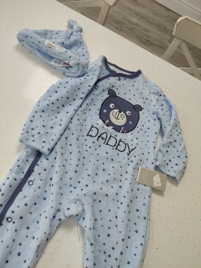 bnwt babygro and hat