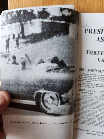 2 x Assassination. The Day The World Stood Still.by John Cottrell. 1964 Paperback In Only Fair Condition.  See Photos For Same. The second book is PROFILES IN COURAGE 1963 EDITION PAPERBACK IN GOOD CONDITION.