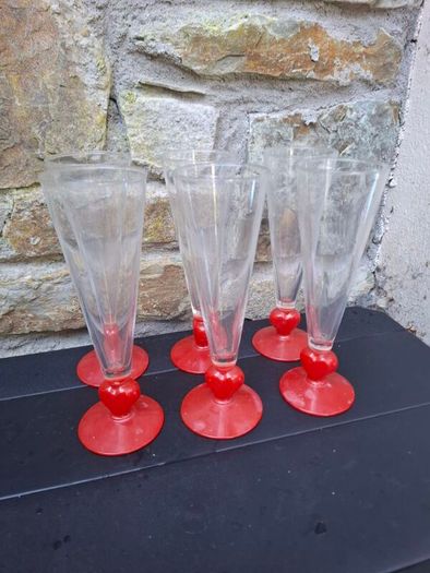 6 heart champagne glasses
