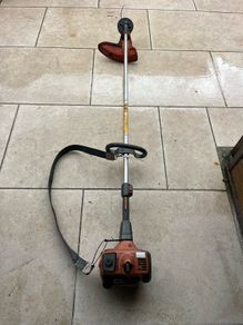 grass trimmer