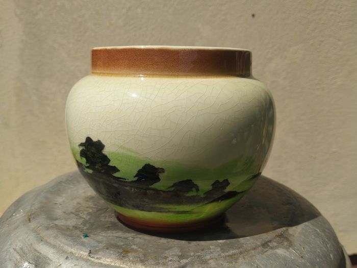 Empire Ware vase (rifle shooting scene)