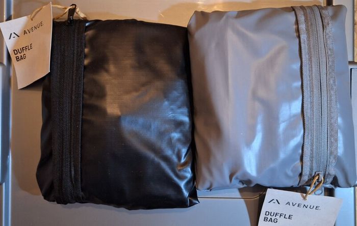 Avenue duffle bags X 2