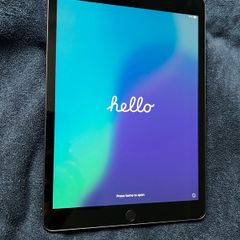 iPad 9th Gen 64gb (2021) with Apple Pencil 1st Gen & Case