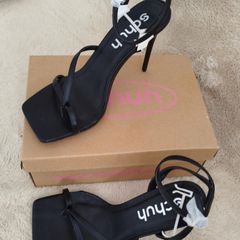 Black Sandals size 6