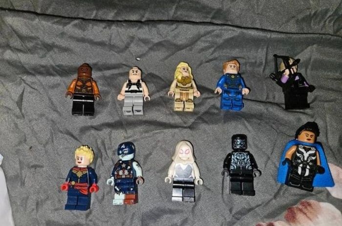 Lego Marvel Minifigure Bundle of 10