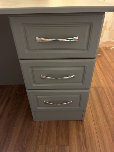 Dressing table grey