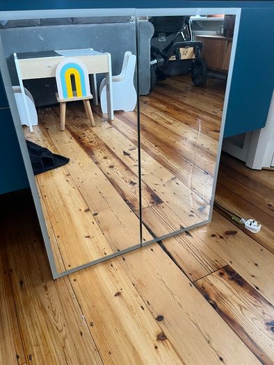 HiB mirrored Bluetooth LED bathroom cabinet [BROKEN]