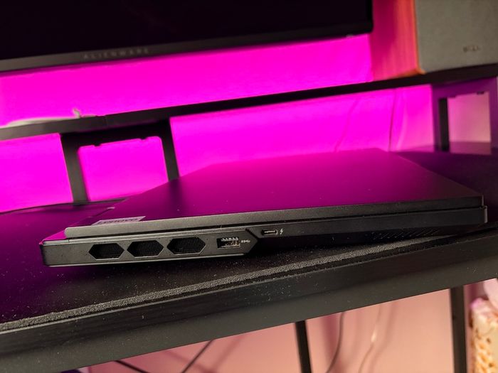 Lenovo Legion Pro 7i RTX 4090 / i9-14900HX / Warranty Nov 2026