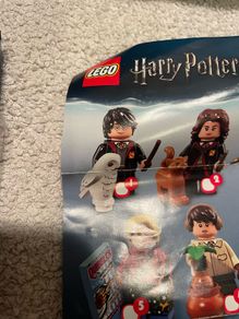 Lego Harry Potter in school robes from Harry Potter Series 1