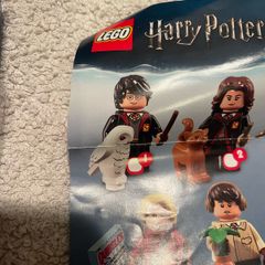 Lego Harry Potter in school robes from Harry Potter Series 1