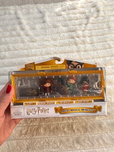 Harry Potter Micro Magical Moments Figures Ron Fluffy Hermione Mini Set Case Damaged Box Please see photos