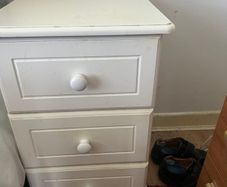 Chest of drawers