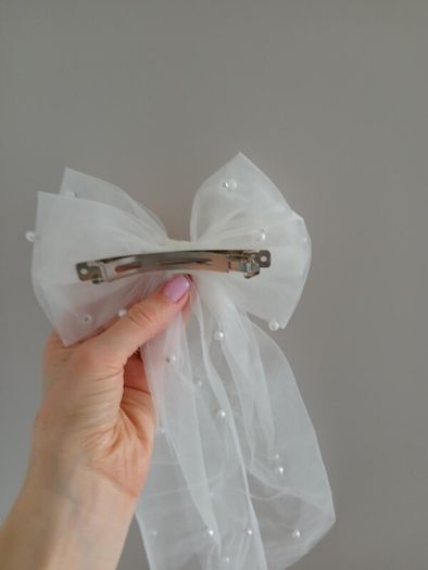 White & Pearl Hair Bow - Bride / Hen