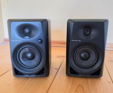 Pioneer DM 40