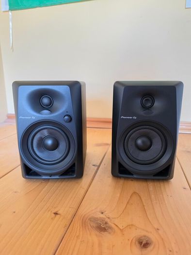 Pioneer DM 40