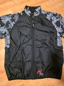 Billabong windbreaker