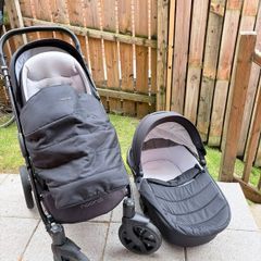 Noordi 2in1 Baby Pram  and Carrycot Excellent Condition
