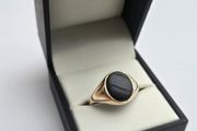 Vintage Gents 9ct Yellow Gold Black Onyx Signet Ring
