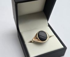 Vintage Gents 9ct Yellow Gold Black Onyx Signet Ring