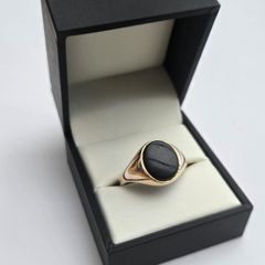 Vintage Gents 9ct Yellow Gold Black Onyx Signet Ring