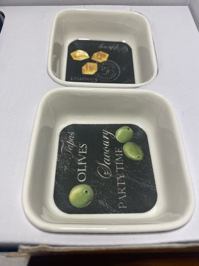 3 Porcelain Bowls with Bamboo Tray Tasting Set
