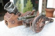 Vintage Mortero Plaza Siglo XVI Minature Spain Cannons