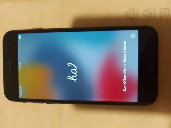 2 xApple Iphone 7, 32GB, Activation Locked, For parts or repair, Excellent Cosmetic Condition