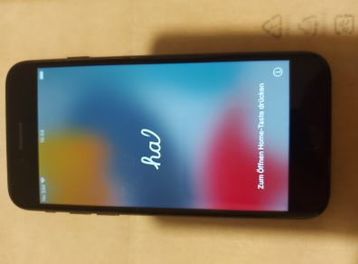 2 xApple Iphone 7, 32GB, Activation Locked, For parts or repair, Excellent Cosmetic Condition