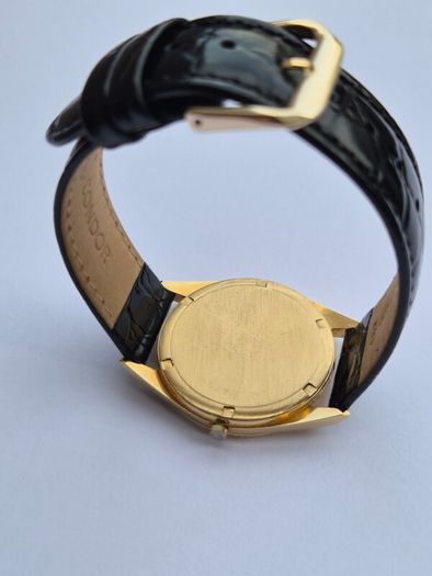 Citizen 18k Gold