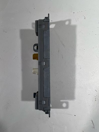 Audi A4 B8  Aerial Antenna Amplifier 8k5035225j     2008-2012.