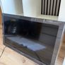Toshiba 32" TV Image 2