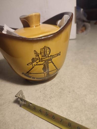 Vintage Japanese Pottery Tea Caddy Pot with Ship Design IN GOOD CONDITION.