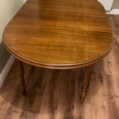 Dining Table and 6 Chairs