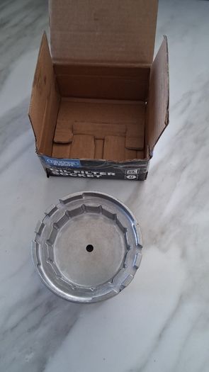 Oil filter socket