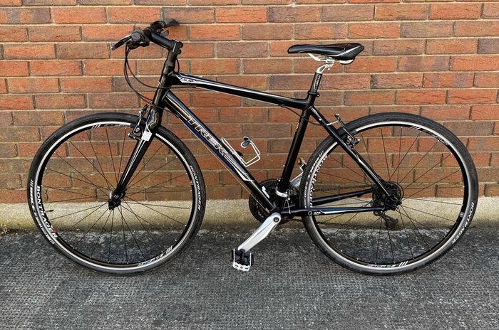 Trek FX 7.5 Hybrid Bike