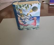 Italian tin box