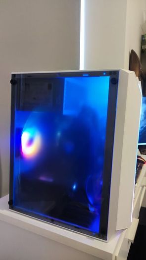 Gamer PC Sputnik Intel i7 6700k Core with GTX 1660 6 GB and 27 inch LG monitor