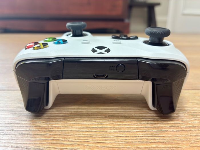 Xbox One S 1TB with controller and games