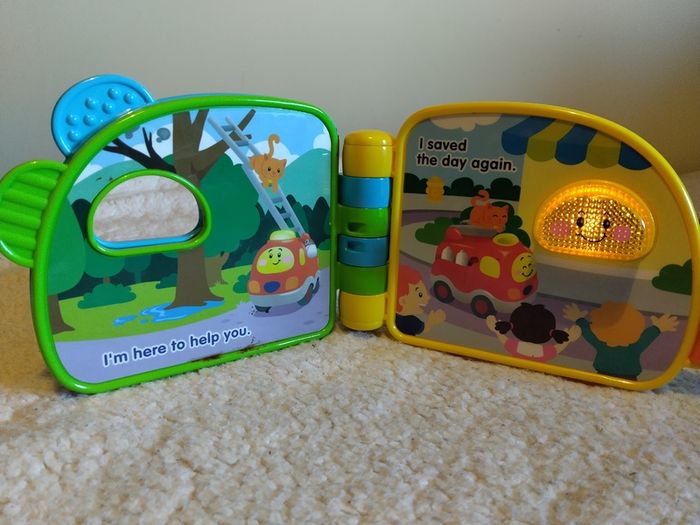 VTECH Toot-Toot Driver's Fire Engine Musical interactive Book