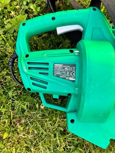 Ferrex Leaf Blower (Vacuum also but bag is damaged)