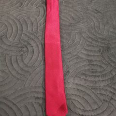 Wine coloured men's tie