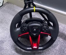 PS5/PS4 racing wireless wheel only used 1 have box too