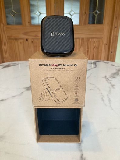 Pitaka MagEZ Mount Qi / Magnetic Wireless Phone Charger