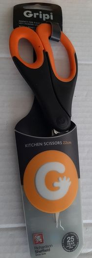 New scissors in wrapping