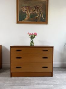 Mid Century Chest of Drawers